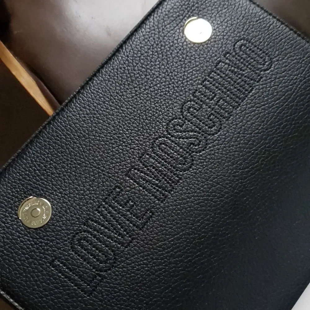 ♣️♣️♣️ LOVE MOSCHINO Embossed Shoulder Bag ♣️♣️♣️